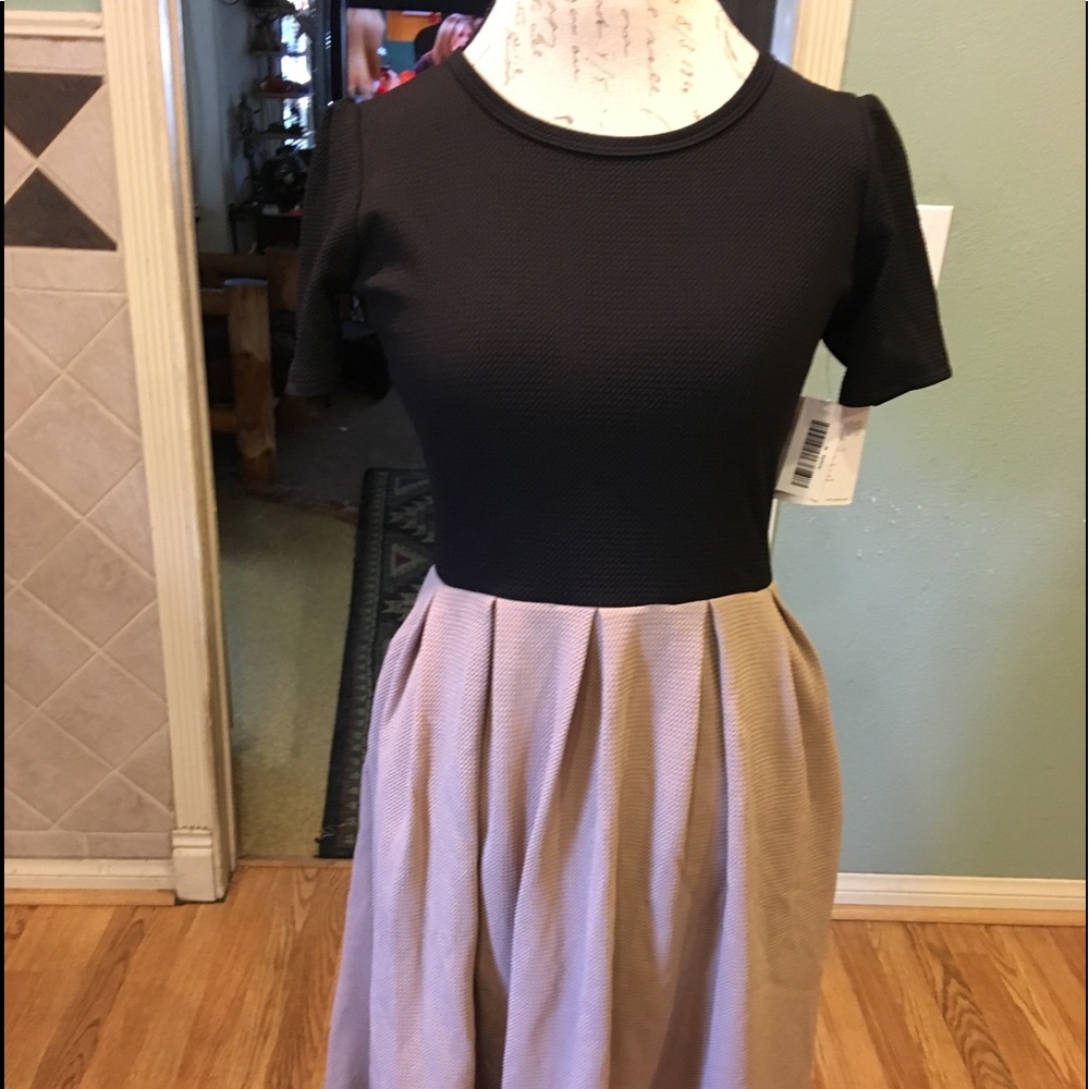 Lularoe’s Amelia